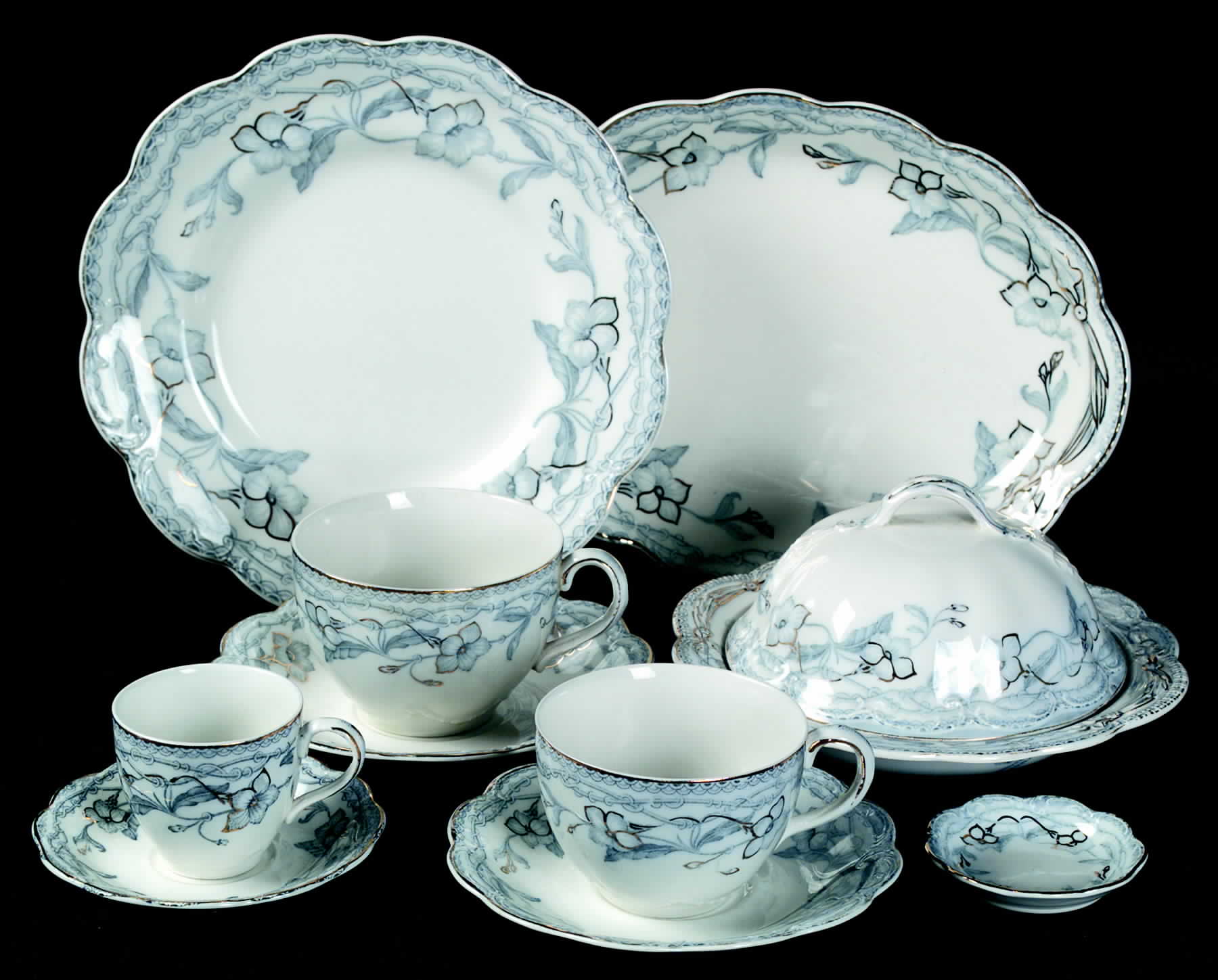 The Lothair (Blue, Gold Accents) Luncheon Plate by Johnson Brothers-1