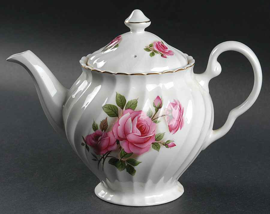 Lynmere Teapot & Lid by Johnson Brothers-1
