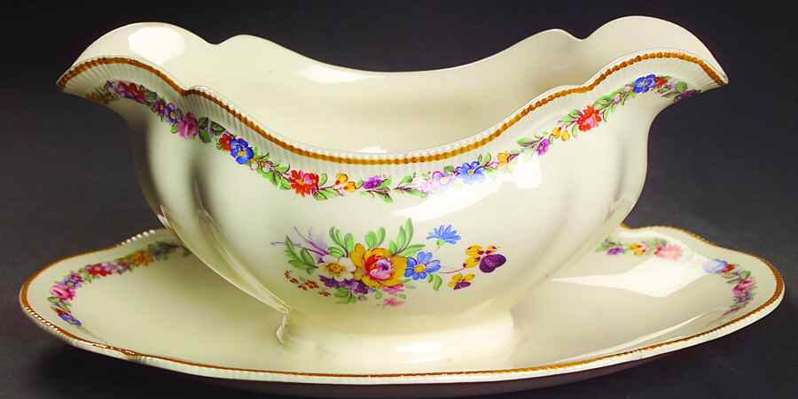 Marlow (Older) Gravy Boat with Attached Underplate by Johnson Brothers-1