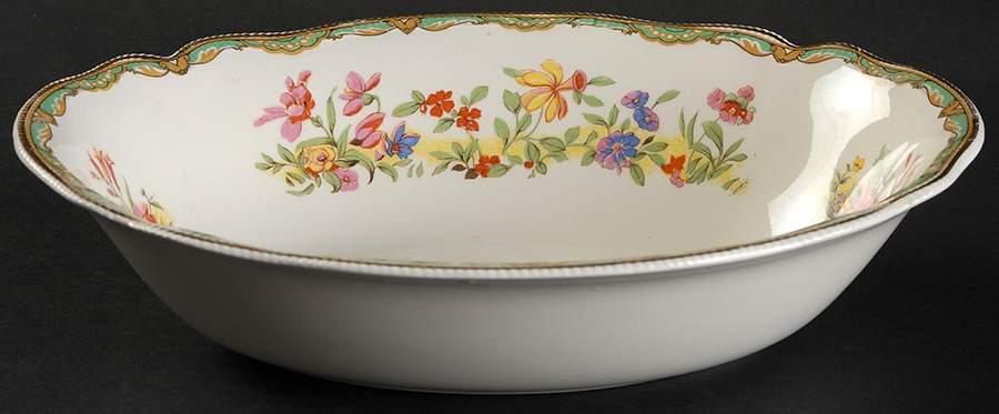 Meadowsweet 9" Oval Vegetable Bowl by Johnson Brothers-1