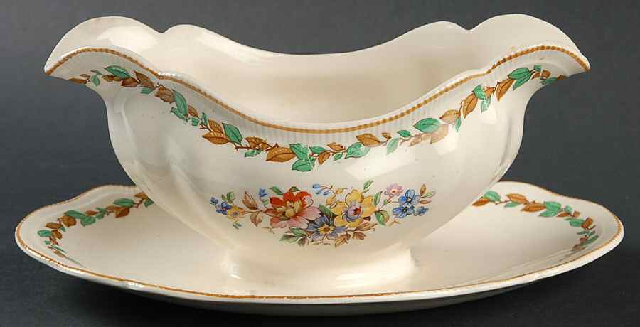 Melbourne Gravy Boat with Attached Underplate by Johnson Brothers-1