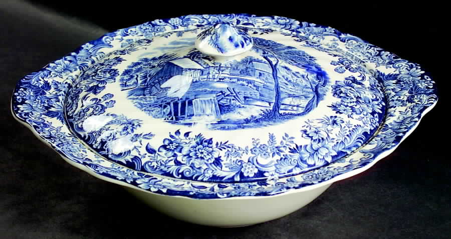 Millstream Blue Round Covered Vegetable by Johnson Brothers-1