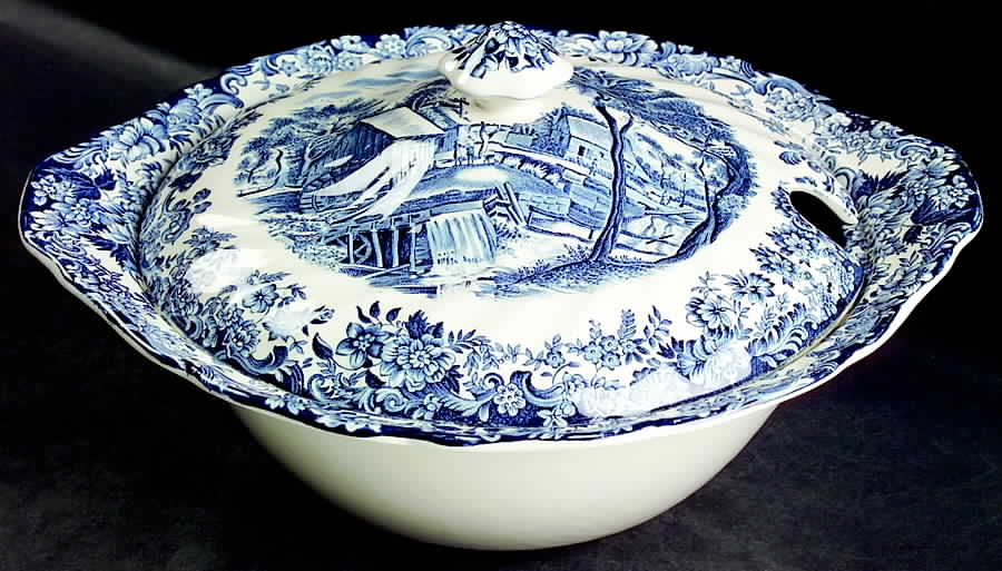 Millstream Blue Tureen &  Lid by Johnson Brothers-1