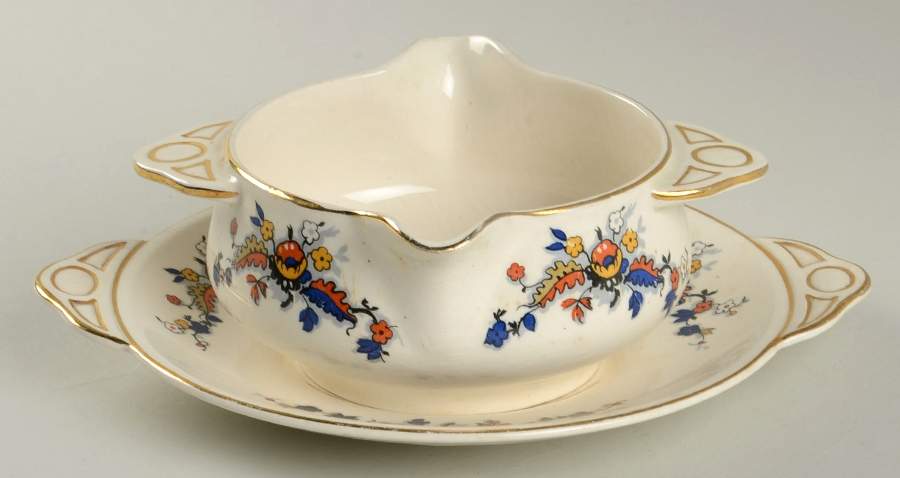 Moravia Gravy Boat & Underplate by Johnson Brothers-1