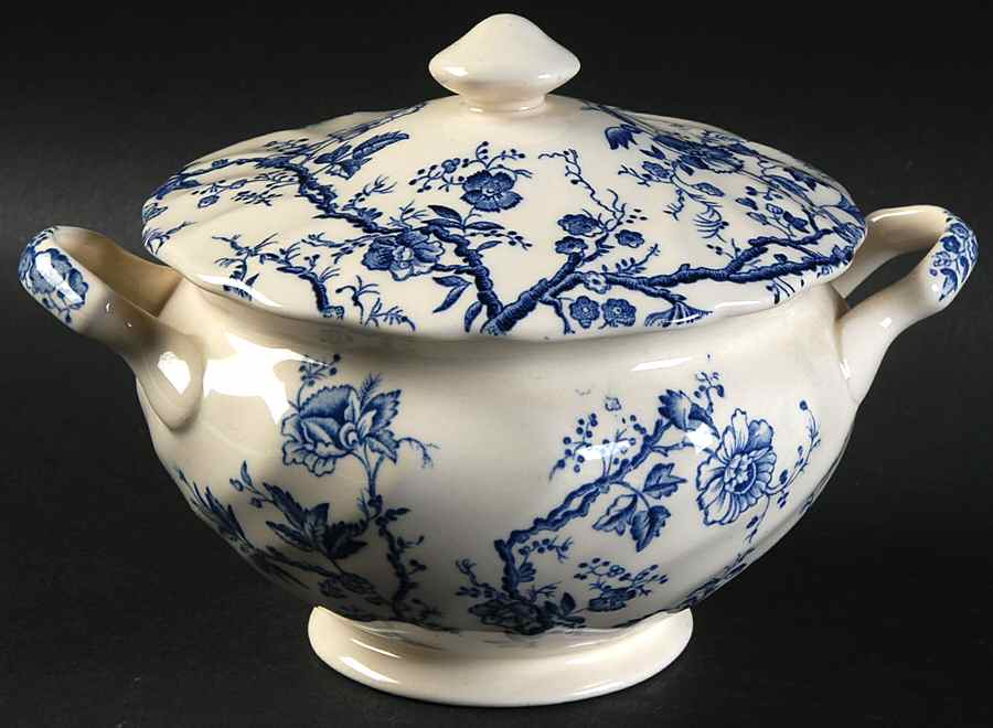 Old Bradbury Blue (Cream Background) Sugar Bowl & Lid by Johnson Brothers-1