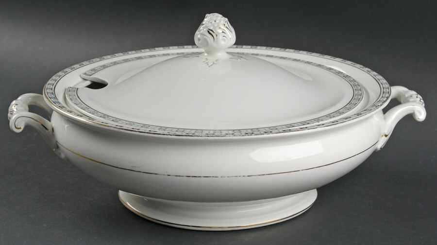 The Orkney Tureen &  Lid by Johnson Brothers-1