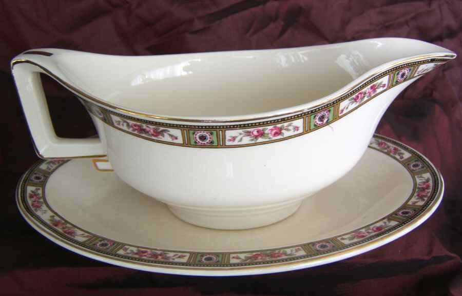 Ormsby Gravy Boat & Underplate/Relish by Johnson Brothers-1