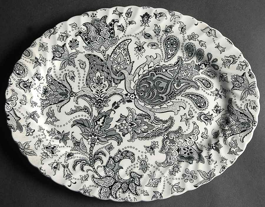 Paisley Black 12" Oval Serving Platter by Johnson Brothers-1