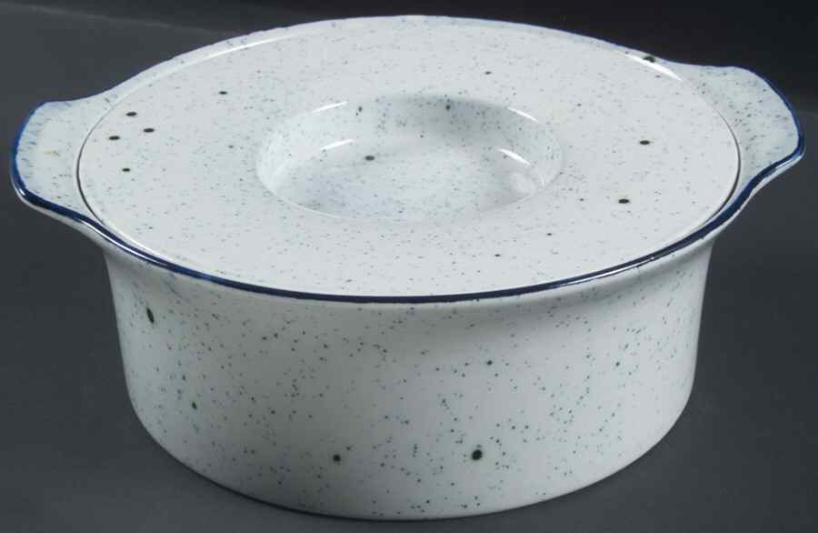 Patio Blue Round Covered Vegetable by Johnson Brothers-1