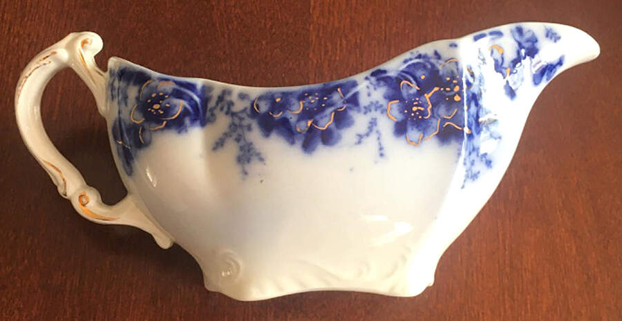 Peach (Flow Blue, Gold Accents) Gravy Boat by Johnson Brothers-1