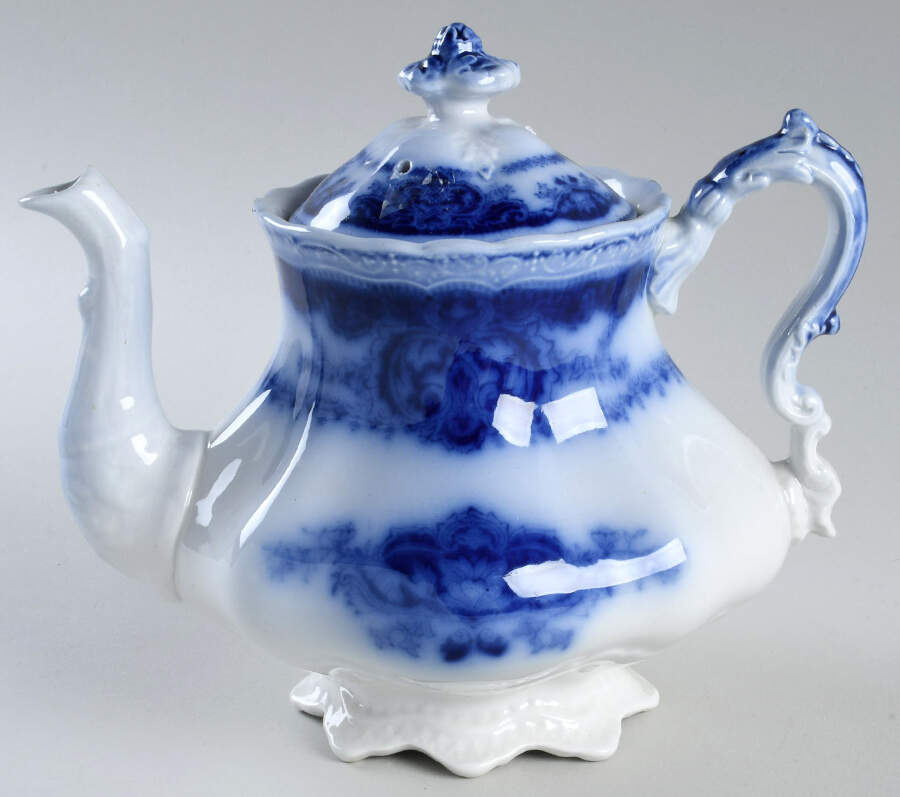 Persian (Flow Blue) Teapot & Lid by Johnson Brothers-1