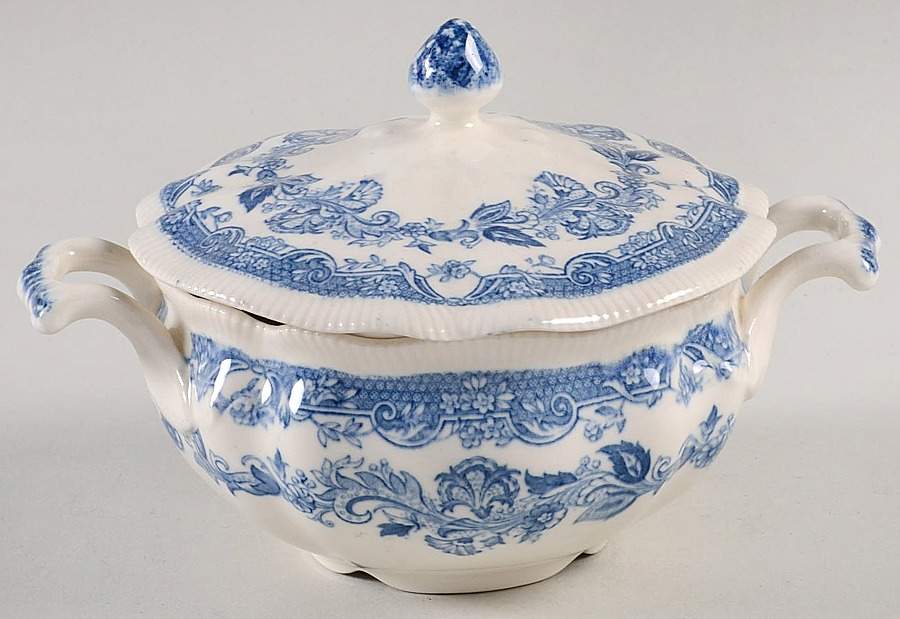 Persian Tulip Blue Sugar Bowl & Lid by Johnson Brothers-1