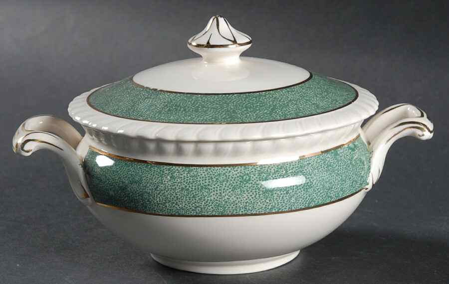 Powder Border Green & White Sugar Bowl & Lid by Johnson Brothers-1