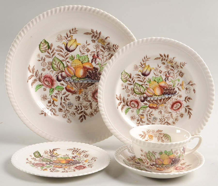 Pomona (Old English) 5 Piece Place Setting by Johnson Brothers-1