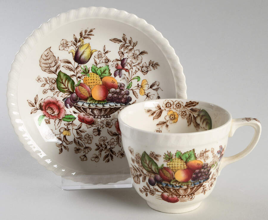 Pomona (Old English) Flat Cup & Saucer Set by Johnson Brothers-1