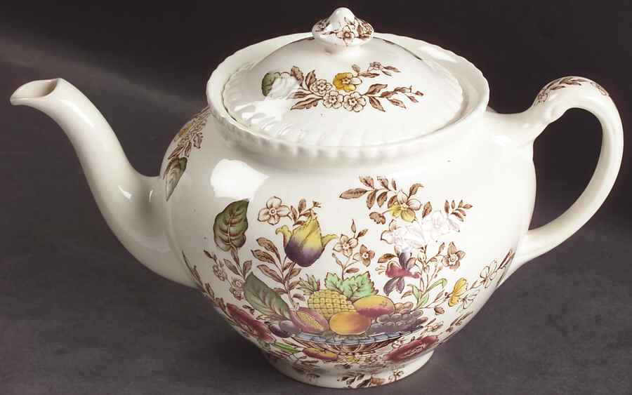 Pomona (Old English) Teapot & Lid by Johnson Brothers-1
