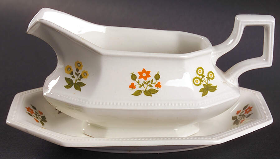 Posy Gravy Boat & Underplate/Relish by Johnson Brothers-1