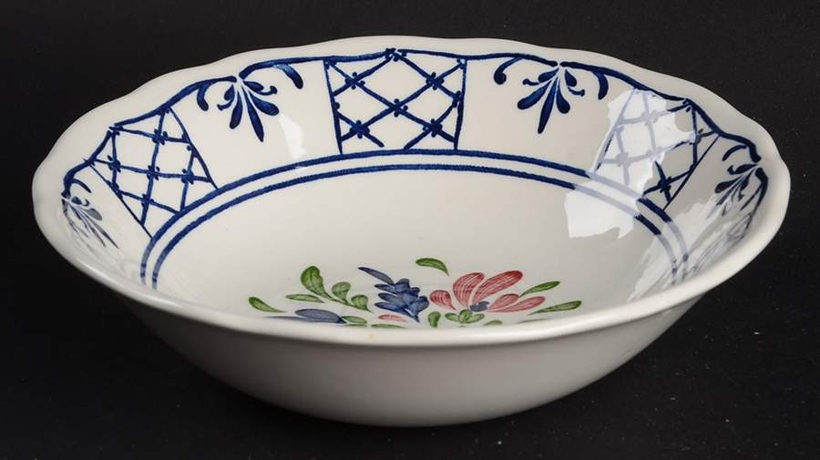 Provincial (Scalloped Edge) Coupe Cereal Bowl by Johnson Brothers-1