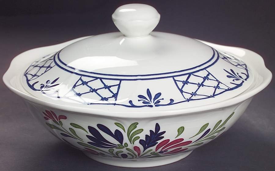 Provincial (Scalloped Edge) Round Covered Vegetable by Johnson Brothers-1