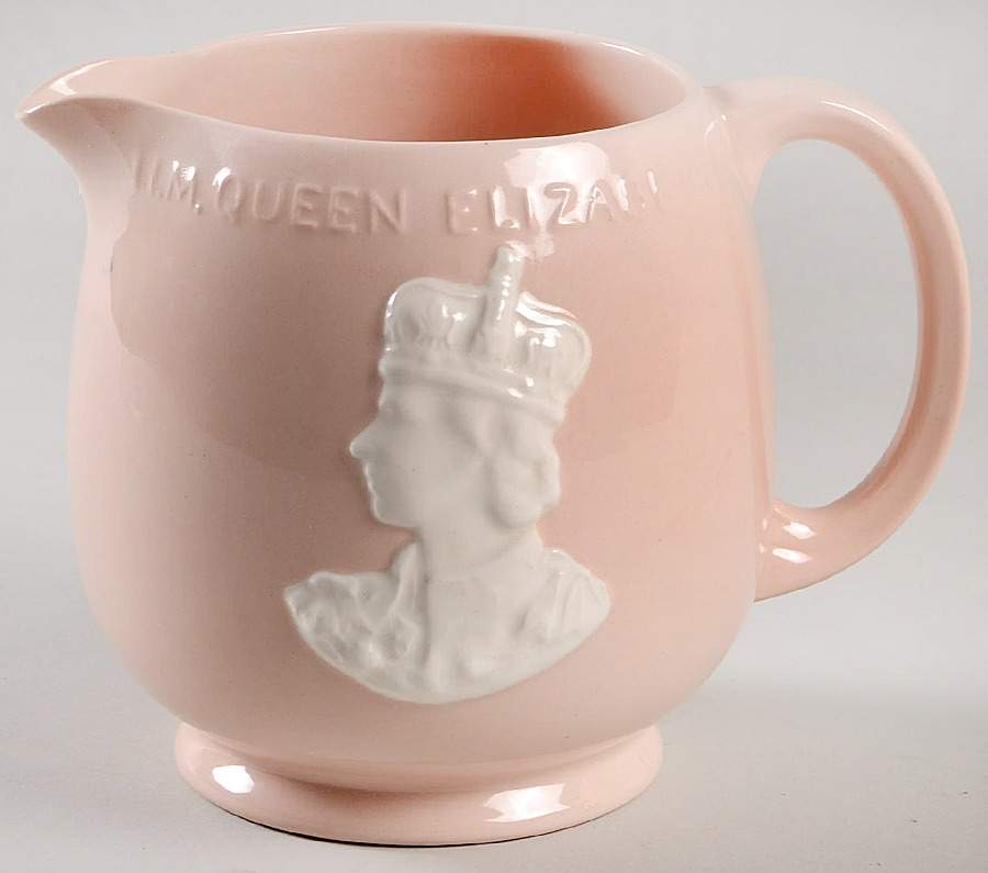Royalty Giftware 28 Oz Jug by Johnson Brothers-1