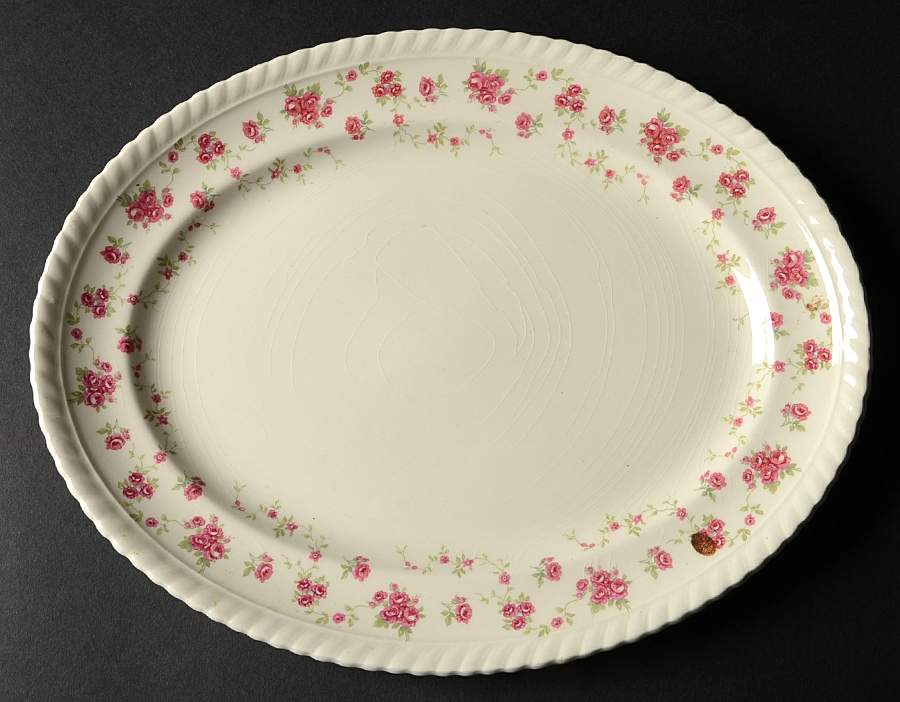 Rambler Rose 11" Oval Serving Platter by Johnson Brothers-1