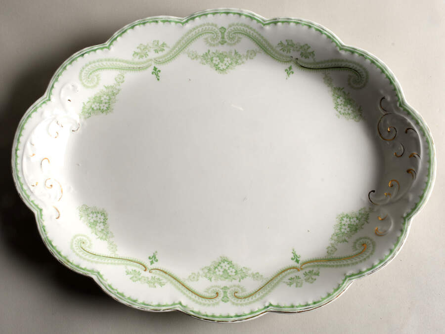 Regis Green 16" Oval Serving Platter by Johnson Brothers-1