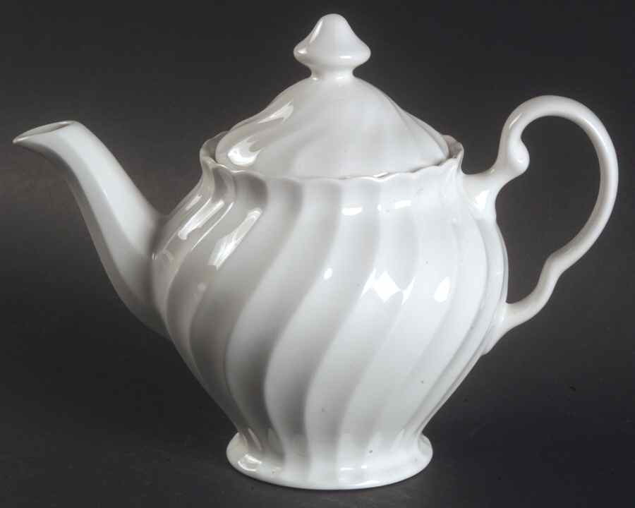 Regency (Made in England, Earthenware Ironstone) Mini Teapot & Lid by Johnson Brothers-1