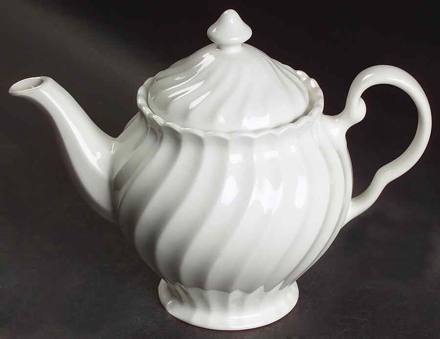 Regency (Made in England, Earthenware Ironstone) Small Teapot & Lid by Johnson Brothers-1