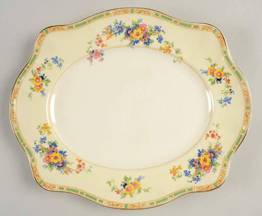 Romance (Scallop) 12" Oval Serving Platter by Johnson Brothers-1