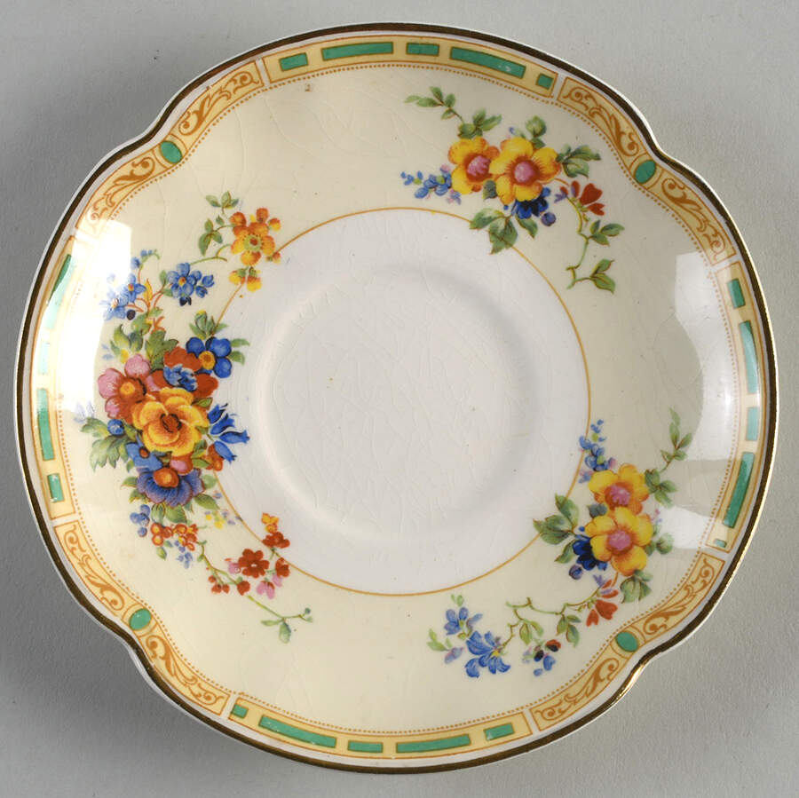 Romance (Scallop) Saucer by Johnson Brothers-1