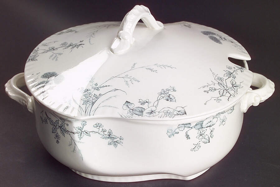 Rosedale Tureen &  Lid by Johnson Brothers-1