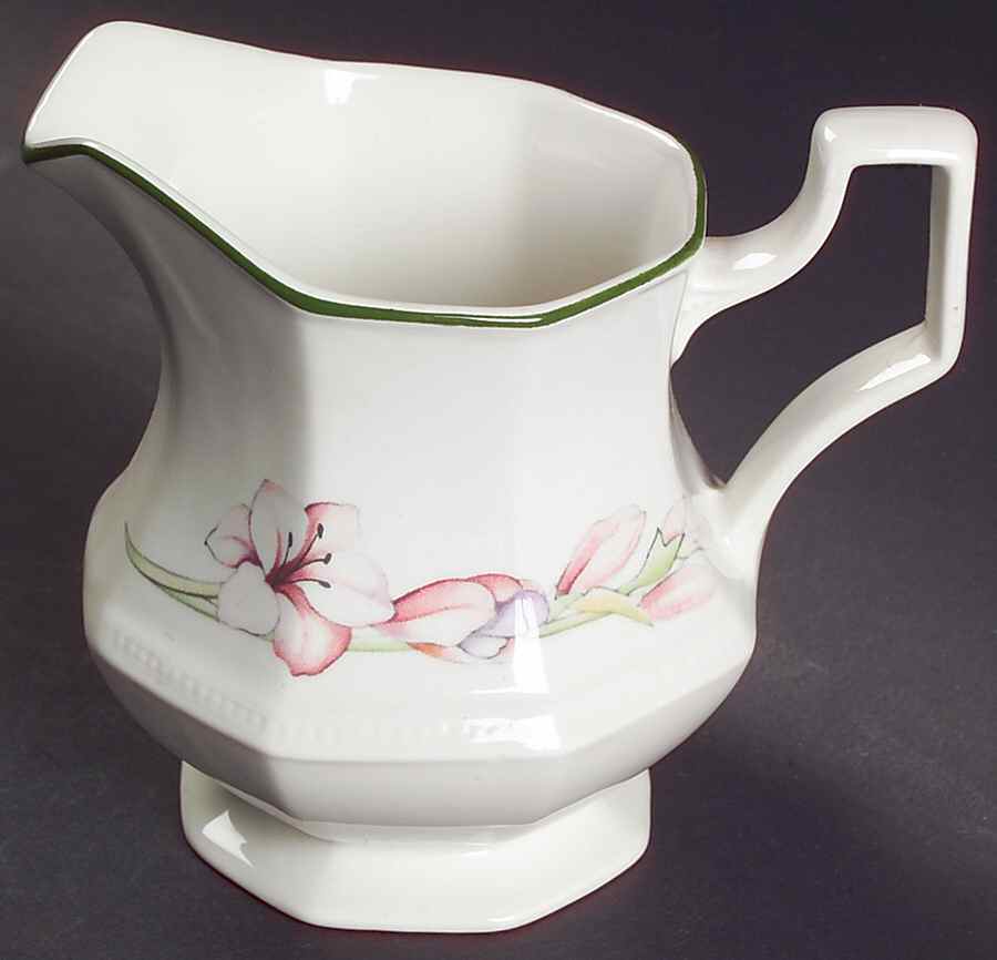 Sandringham Creamer by Johnson Brothers-1