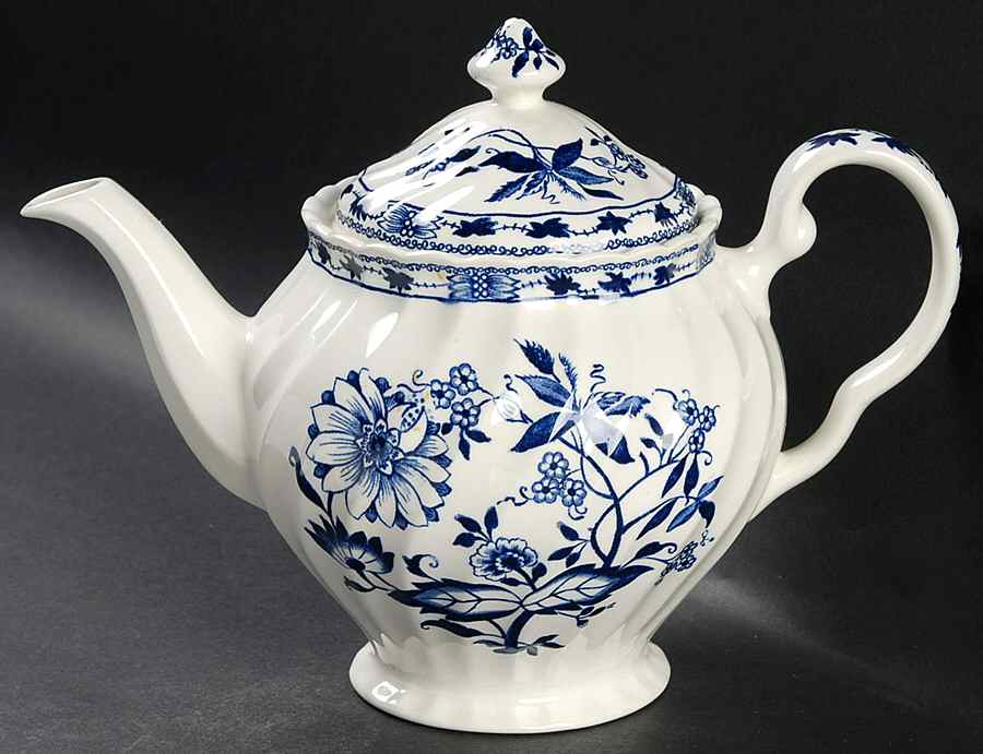 Saxony Teapot & Lid by Johnson Brothers-1
