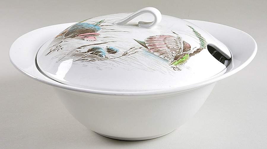 Seafare Tureen &  Lid by Johnson Brothers-1