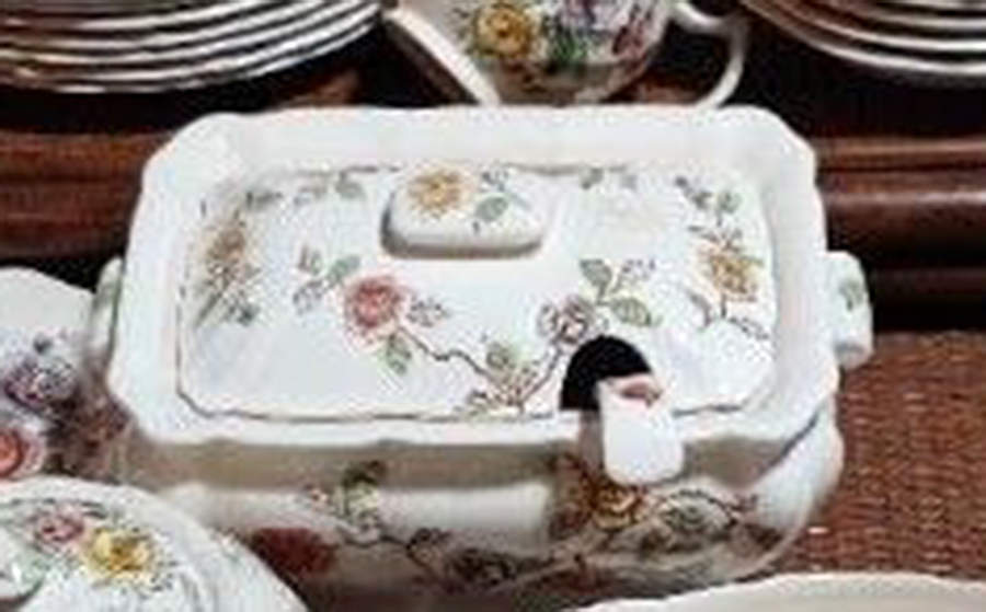 Sheraton (Floral Center) Sauce Boat & Lid with Ladle by Johnson Brothers-1