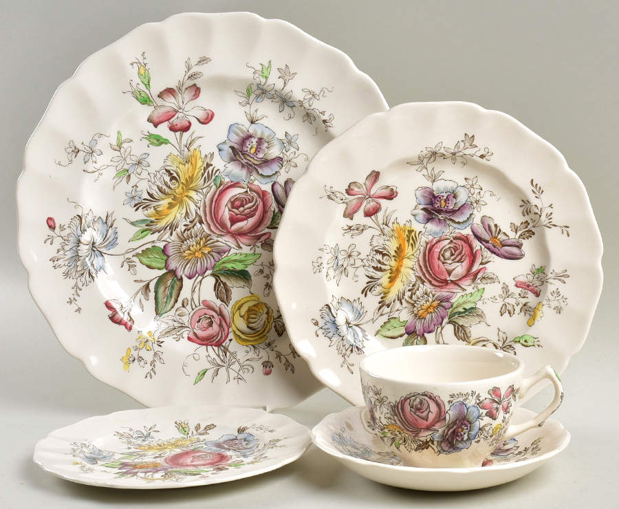 Sheraton (Floral Center) 5 Piece Place Setting by Johnson Brothers-1