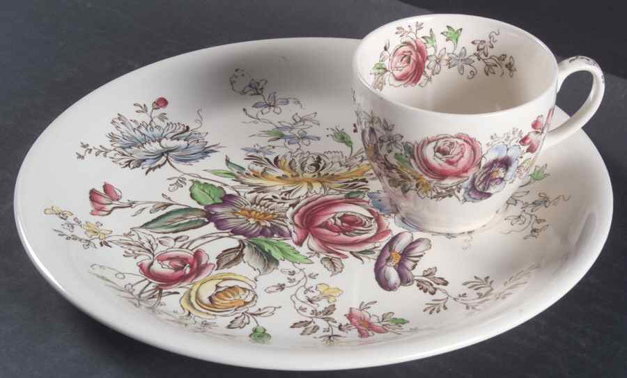 Sheraton (Floral Center) Snack Plate & Cup Set by Johnson Brothers-1