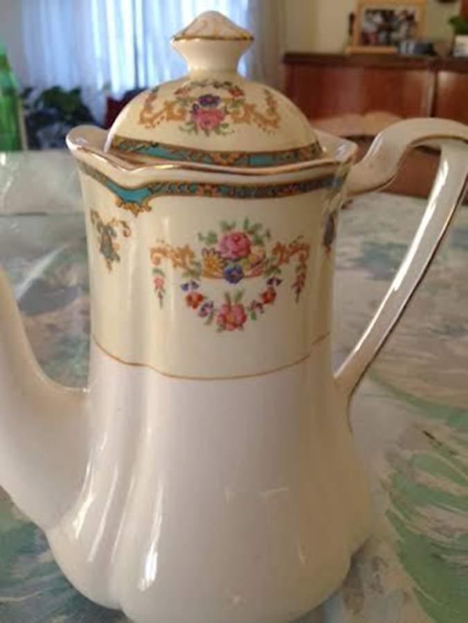 Sicily Coffee Pot & Lid by Johnson Brothers-1