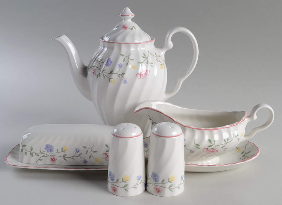 Summer Chintz (Made in England, Earthenware) Completer Set by Johnson Brothers-1