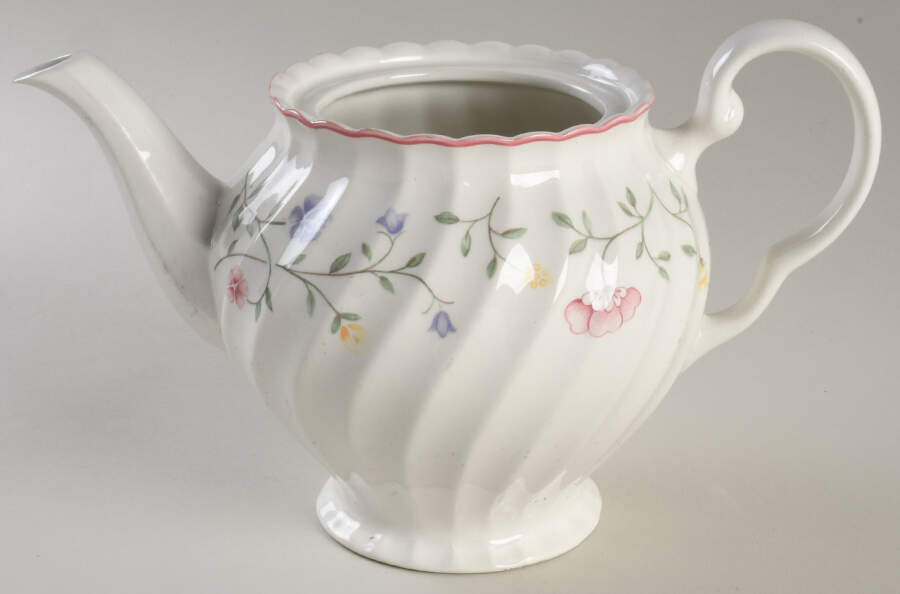 Summer Chintz (Made in England, Earthenware) Teapot No Lid by Johnson Brothers-1