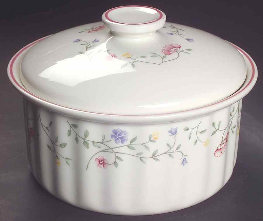 Summer Chintz (Made in England, Earthenware) 2.25 Qt Round Covered Casserole by Johnson Brothers-1