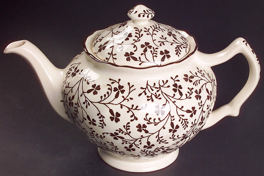 Susanna Brown Teapot & Lid by Johnson Brothers-1