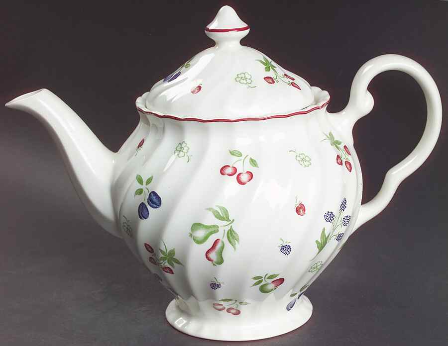 Sweetbriar Teapot & Lid by Johnson Brothers-1