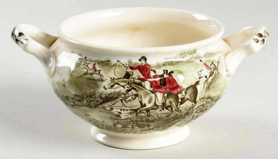 Tally Ho Sugar Bowl No Lid by Johnson Brothers-1