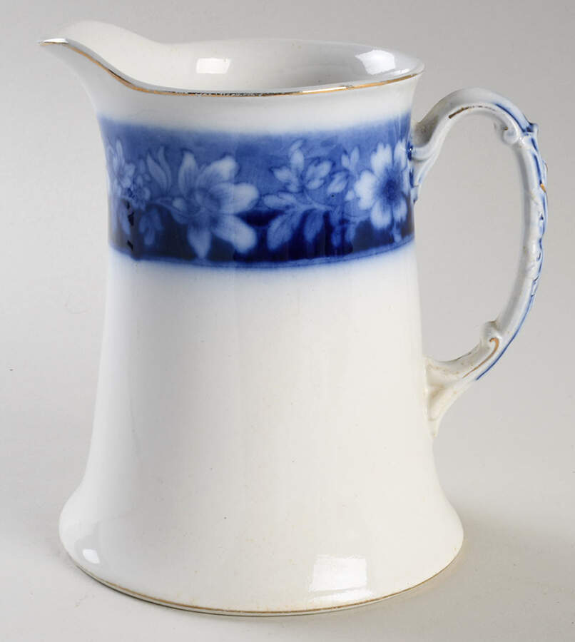 Turin Blue (Flow Blue) 28 Oz Pitcher by Johnson Brothers-1