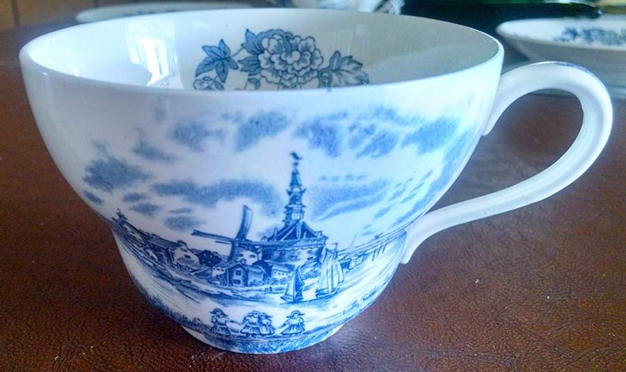 Tulip Time Blue (White Background) Oversized Cup by Johnson Brothers-1