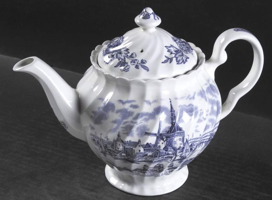 Tulip Time Blue (White Background) Teapot & Lid by Johnson Brothers-1