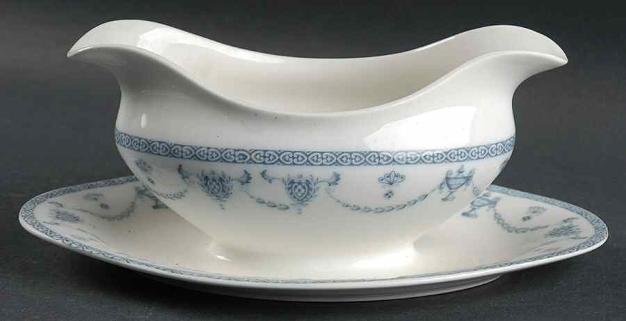 The Villiers Gravy Boat with Attached Underplate by Johnson Brothers-1