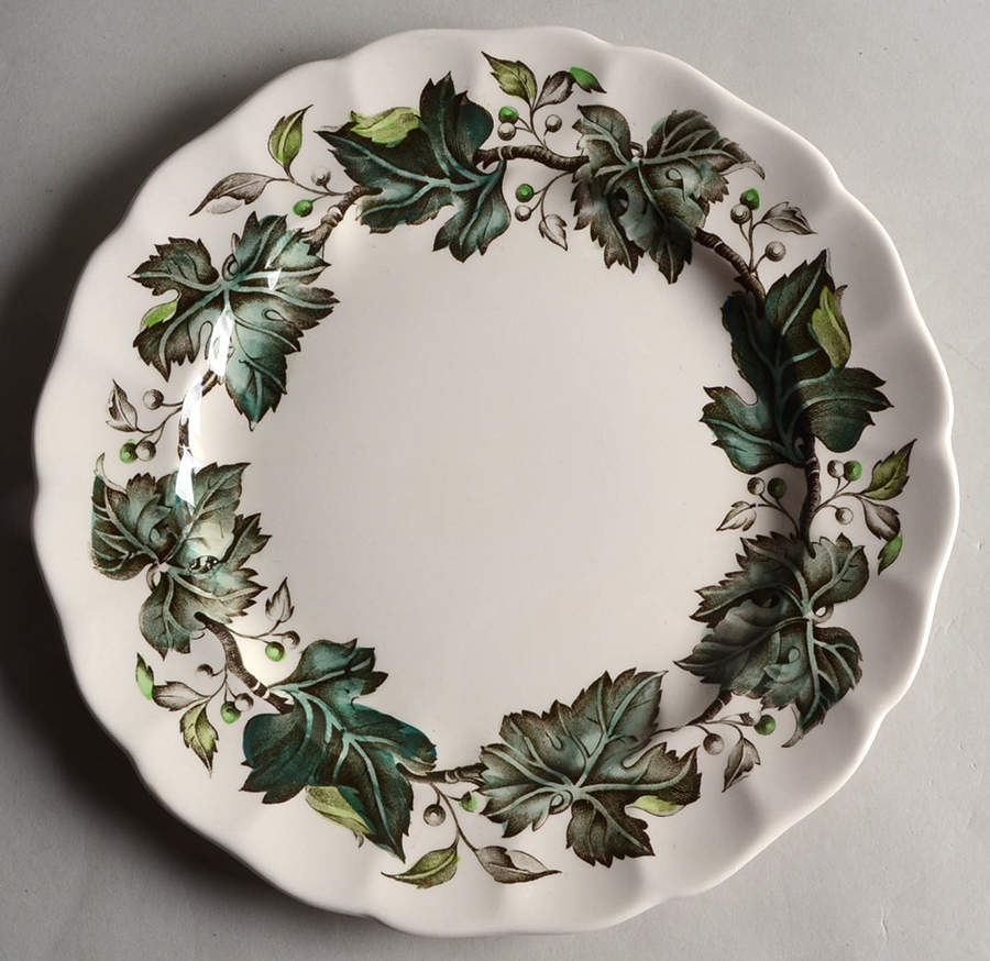 Vintage Cream (Green Ivy & Berries) Luncheon Plate by Johnson Brothers-1