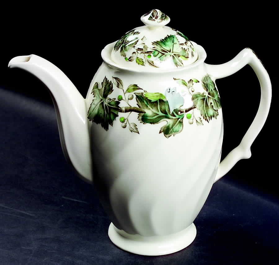 Vintage Cream (Green Ivy & Berries) Coffee Pot & Lid by Johnson Brothers-1